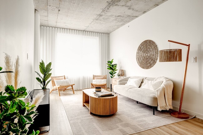 Kalm in Candiac, QC - Foto de edificio - Building Photo