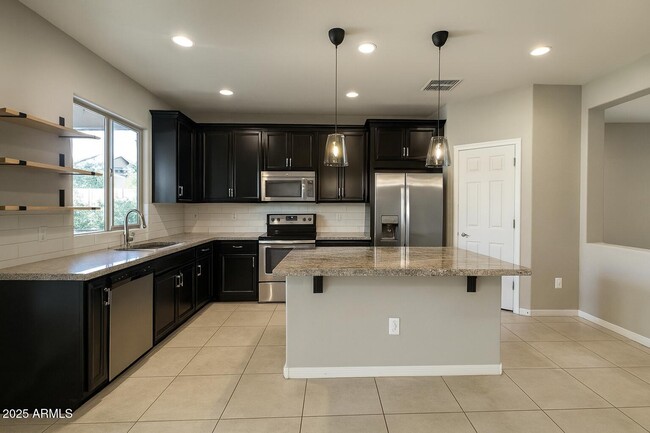 20546 W Park Meadows Dr in Buckeye, AZ - Building Photo - Building Photo