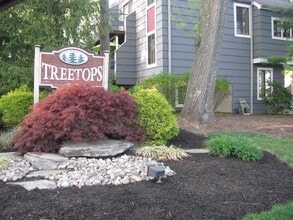 94 Branchwood Ln in Nanuet, NY - Building Photo - Building Photo