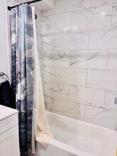 49 Columbia Tpke, Unit 1A in Hudson, NY - Building Photo - Building Photo