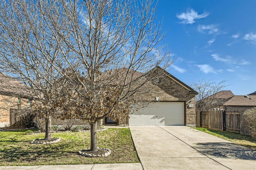 1000 Sussex Way in Round Rock, TX - Foto de edificio