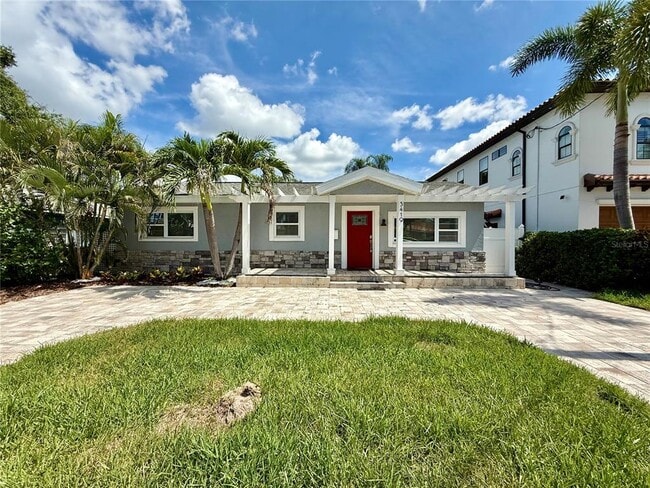 property at 3419 W Empedrado St
