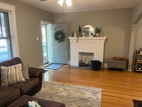 4922 Holly Hills Ave, Unit (1F) in St. Louis, MO - Building Photo - Building Photo