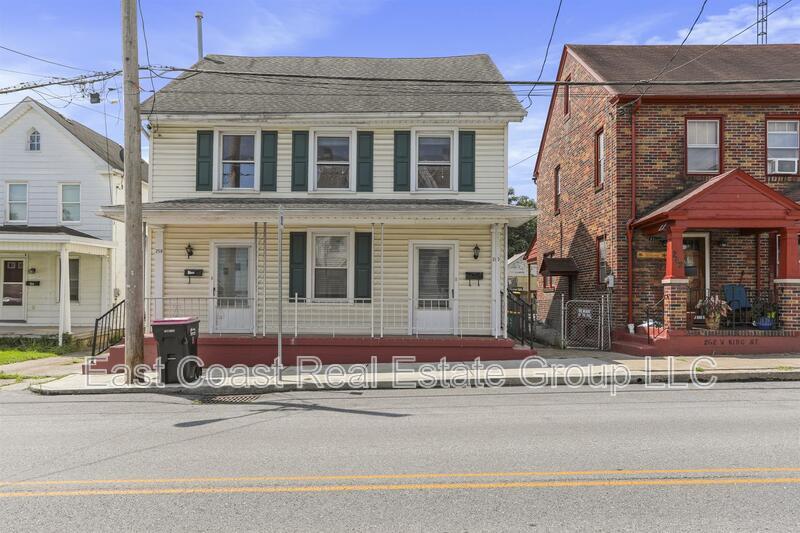 260 W King St in Chambersburg, PA - Building Photo