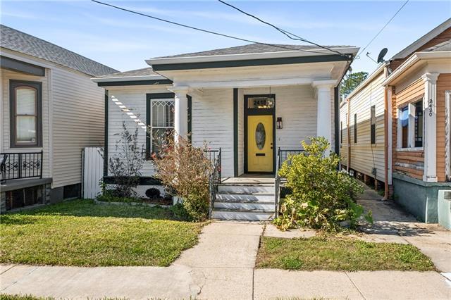 property at 2418 General Taylor St