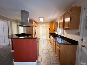 5560 Homewood Rd in Pensacola, FL - Building Photo - Building Photo