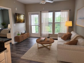 Heights at Jackson Village, A 55+ Community in Fredericksburg, VA - Foto de edificio - Building Photo