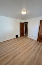 112 S Villa Dr in Evansville, IN - Foto de edificio - Building Photo