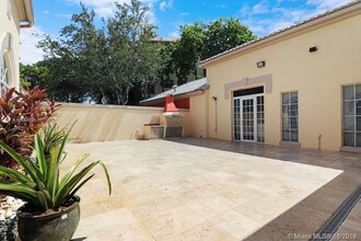 8120 Geneva Ct-Unit -551 in Doral, FL - Building Photo - Building Photo