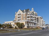 The Essex and Sussex in Spring Lake, NJ - Foto de edificio - Building Photo