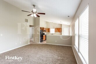 12145 Bearsdale Dr in Indianapolis, IN - Building Photo - Building Photo