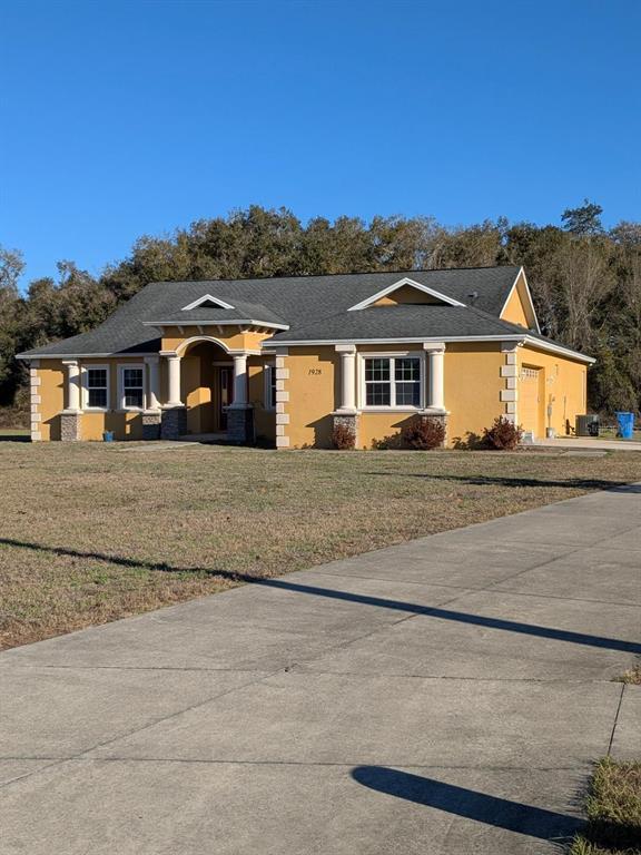 1928 Casa Montego Pl in Plant City, FL - Building Photo - Building Photo