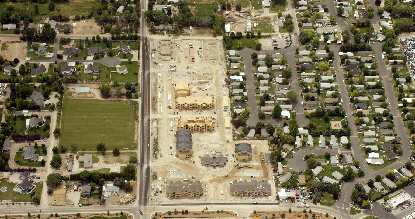 Station at Gateway in Nampa, ID - Building Photo