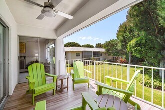 1205 Sandy Ln in West Palm Beach, FL - Building Photo - Building Photo