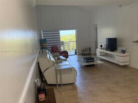 9731 Fontainebleau Blvd in Miami, FL - Building Photo
