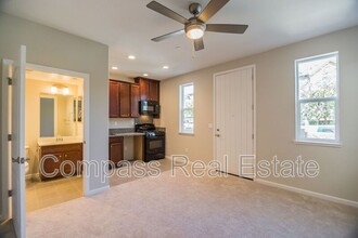 198 Esfahan Dr in San Jose, CA - Building Photo - Building Photo