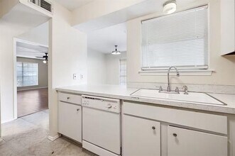 4509 Altamesa Blvd in Fort Worth, TX - Building Photo - Building Photo