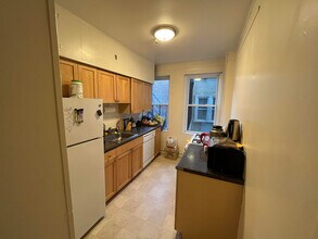 1997 Commonwealth Ave, Unit 7 in Boston, MA - Building Photo - Building Photo