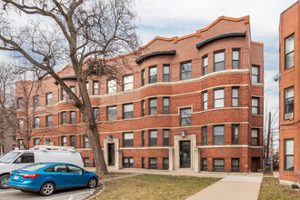 3116 W Logan Blvd in Chicago, IL - Building Photo - Building Photo