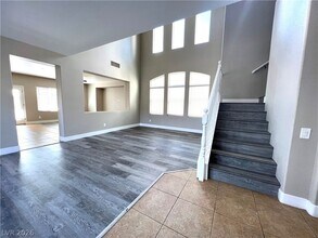 12037 Contorno Vista Ct in Las Vegas, NV - Building Photo - Building Photo