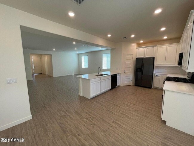16739 W Sand Hills Rd in Surprise, AZ - Building Photo - Building Photo