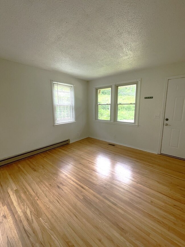 512 Combs Terrace in Nashville, TN - Building Photo - Building Photo