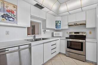 3204 Portofino Point in Coconut Creek, FL - Building Photo - Building Photo