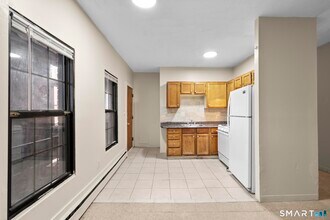 26-28-28 Lawrence St in Hartford, CT - Building Photo - Building Photo