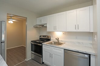 WestWind Apartment Homes in Roanoke, VA - Building Photo - Building Photo