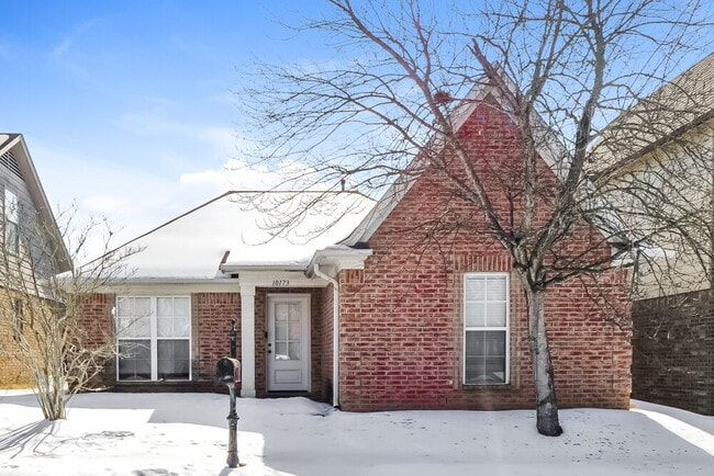 property at 10173 Evening Hill Dr