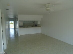 1228 Trafalgar Pkwy in Cape Coral, FL - Building Photo - Building Photo