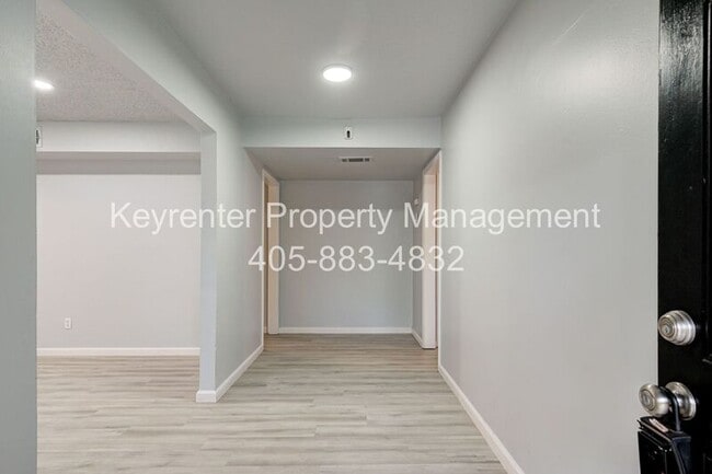 property at 1309 Crown Point Ave