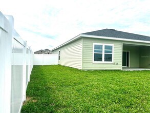 4611 SW 83rd Lp in Ocala, FL - Building Photo - Building Photo