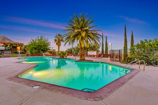 The Solana Apartments in El Paso, TX - Building Photo