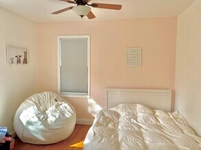 37 Newfane Rd in New Fairfield, CT - Building Photo - Building Photo