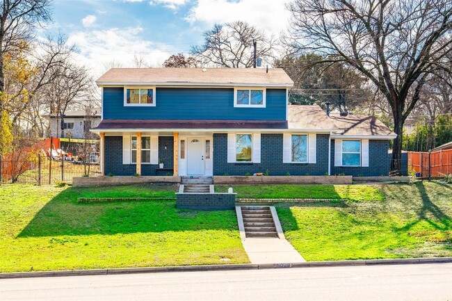 property at 1030 W Five Mile Pky