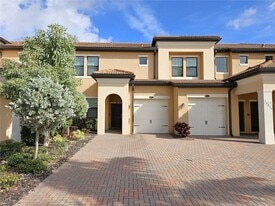 10039 Crooked Crk Dr, Unit 102 in Venice, FL - Building Photo