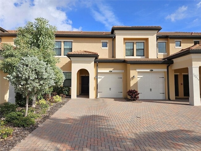 property at 10039 Crooked Crk Dr