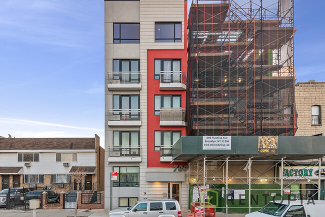 700 Flushing Ave in Brooklyn, NY - Building Photo - Building Photo