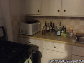 435 Hanover St in Boston, MA - Building Photo - Building Photo