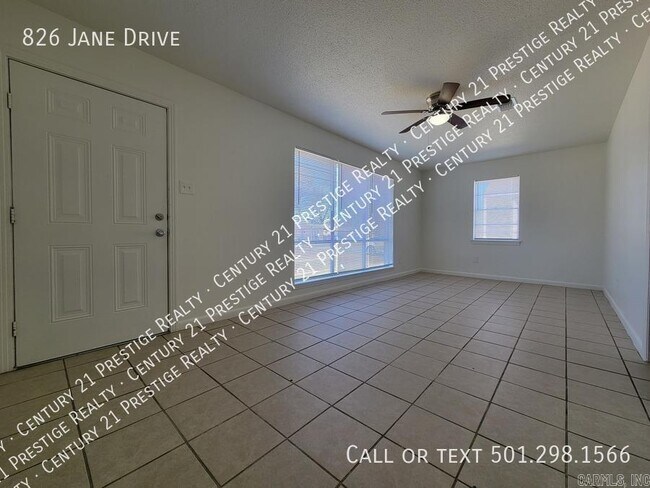 824 Jane Dr in Jacksonville, AR - Building Photo - Building Photo