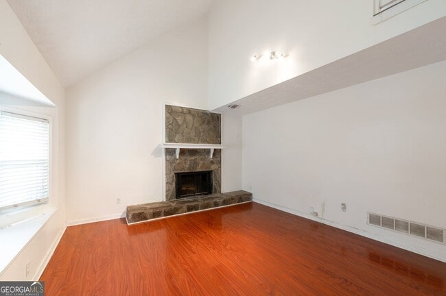 134 Timber Creek Ln SW in Marietta, GA - Building Photo - Building Photo