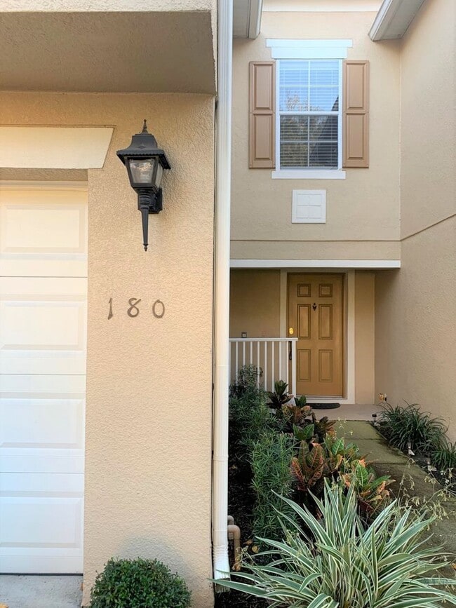 180 Sterling Springs Ln in Altamonte Springs, FL - Building Photo - Building Photo