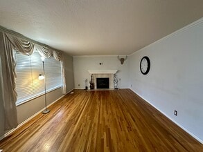 3560 S Cochise Dr in Salt Lake City, UT - Building Photo - Building Photo