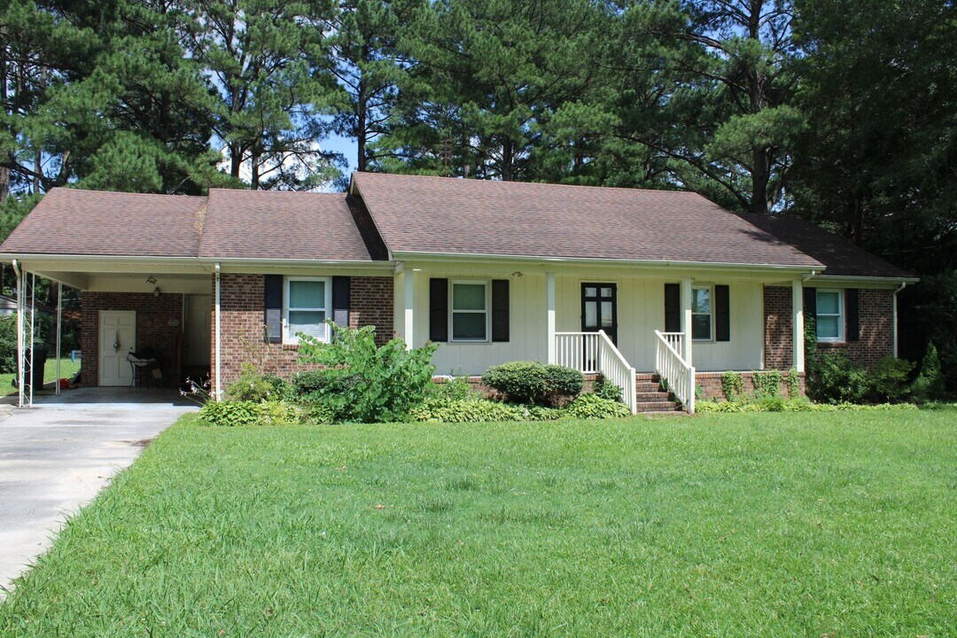 2218 Arbor Rd N in Wilson, NC - Building Photo