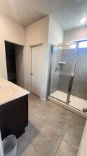 10608 Valedon Ln SW in Albuquerque, NM - Building Photo - Building Photo