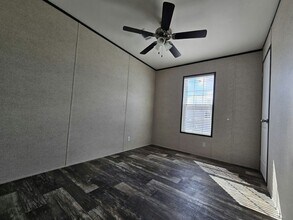 1030 Myakka Dr in North Fort Myers, FL - Building Photo - Building Photo