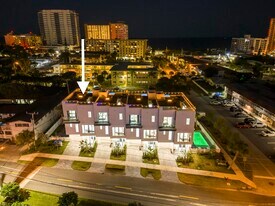 1006 N Riverside Dr in Pompano Beach, FL - Building Photo