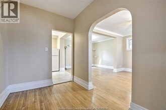 1557 Lincoln Rd in Windsor, ON - Building Photo - Building Photo