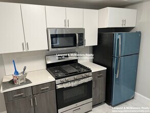 72 Longwood Ave in Brookline, MA - Foto de edificio - Building Photo